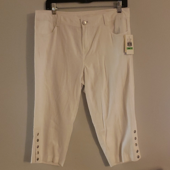 ECI Capris Nwt Bembe White new 8 - Picture 1 of 4